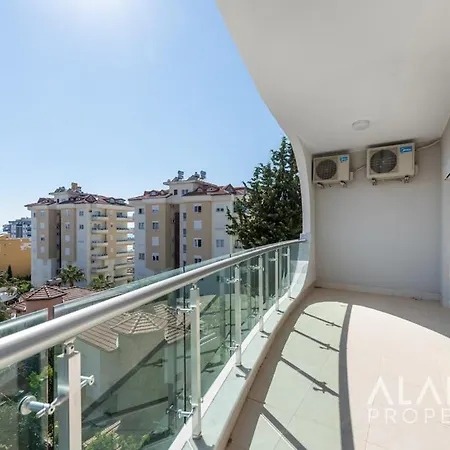 Διαμέρισμα Emerald Towers A33